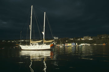 Research Yacht in Tobermory bay
